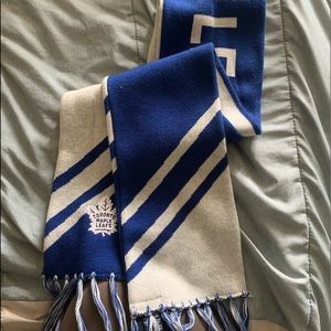 Toronto maple leafs scarf